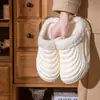 Pantuflas de algodón impermeables para mujer, nuevo diseño para pareja, para usar fuera de casa, con forro de terciopelo cálido, suela gruesa antideslizante, conjunto de pantuflas tipo concha para hombre, otoño e invierno