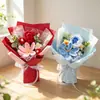 Buquê de rosa de lã de produto acabado transfronteiriço, ornamento decorativo de flor artificial de crochê de tulipa tricotado à mão, item de presente