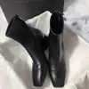 2026 Botas Elegantes da Moda Quadradas com Salto Bloco Zíper nas Costas Salto Médio Temperamento Elegante Recorte Salto Irregular Moda Slim