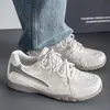 Zapatillas de entrenamiento bajas de malla transpirable estilo alemán para hombre, nuevo estilo retro para primavera y otoño, zapatillas deportivas casual antideslizantes de moda para hombre
