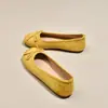 Sapatilhas Retrô Estilo Francês com Laço para Mulheres, Novos Sapatos Rasos para Primavera e Outono 2025 para Combinar com Saias, Sapatos de Vovó