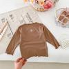 Camiseta Base de Manga Larga Stretch de Cachemira Pit para Niñas Otoño 2024 Bordado de Conejo Estilo Dulce Coreano Lindo Top Vestido de Otoño