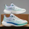 Zapatos de Hombre 2026 Nueva Primavera Versátiles Zapatos Deportivos de Suela Blanda Ultraligeros Casual Antideslizantes Resistentes al Desgaste Zapatos de Correr para Hombre