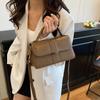 Bolsa de Design de Nicho de Luxo para Mulheres 2025 Nova Bolsa de Ombro Transversal de Outono Bolsa de Mão Retrô Versátil Bolsa Quadrada Pequena