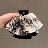 Pinza para el Pelo con Estilo Francés Retro de Moda Estilo Falda, Pasador Elegante de Lujo Ligero con Estampado, Pinza de Tiburón Elegante para la Parte Posterior de la Cabeza