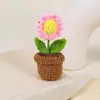 Flor de Ganchillo Hecha a Mano Planta en Maceta Producto Terminado Mini Flor de Simulación Adorno Regalo para Maestro Mejor Amigo Regalo de Cumpleaños Decoración