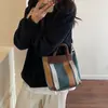 Bolsa de Grande Capacidade para o Dia a Dia para Mulheres 2025 Outono Nova Bolsa de Lona Listrada Bolsa Tote de Ombro Casual Bolsa de Mão para Viagem