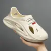 Zuecos de moda para hombre para uso en exteriores, sandalias de playa, pantuflas cerradas transpirables y de moda con una sensación cómoda