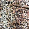 En Stock Otoño e Invierno Nueva Moda Estampado de Leopardo Tela de Terciopelo para Vestidos y Abrigos de Mujer Transfronterizos Materiales de Diseñador