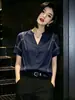 Única Bonita Super Bonita Top Feminino Verão Novo Senso de Design Nicho Fashionável Temperamento Decote V Manga Curta Camiseta Feminina