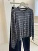 Cardigan de tricô macio e confortável com blocos de cor listrados em mistura de lã para mulheres! Uma jaqueta suéter simples e versátil de gola redonda para outono e inverno
