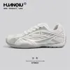 Zapatos de Correr Retro Blancos Coreanos Globales para Mujer Verano Nuevo Estilo Hace que las Piernas Parezcan Más Largas Ligeros Antideslizantes Casuales Zapatos Deportivos de Entrenamiento Alemanes