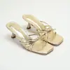 Nuevas Sandalias de Tacón Alto Doradas Francesas de Verano 2026 para Mujer, Elegantes Sandalias de Punta Abierta con Tacón Medio y Correas Finas para Uso en Exteriores