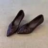 Sapatilhas de Bico Fino Super Macias de Pele de Cordeiro Baixas para Mulheres Slip-Ons com Laço Sapatos Elegantes para o Dia a Dia Sapatos Versáteis Franceses Salto Alto