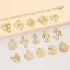 Estilo europeo y americano oro mate colgante pequeño personalidad DIY collar accesorios pequeños retención de color corazón de melocotón cruz joyería irregular