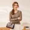 Nuevo Suéter de Cashmere 100% de Color Sólido con Cuello en V para Mujer Otoño/Invierno 2026, Tejido Versátil de Manga Larga Ajustado para el Trabajo