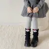 Zapatos Shang Mian Calentadores de Pierna de Algodón para Niños Otoño Invierno Engrosados Cálidos Lindos Dibujos Animados Muñeca 3D Niña Cubre Piernas para Bebé