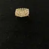 Anel de Zircônia Cintilante Estilo Vintage Retrô Luxo de Alto Padrão Design de Nicho Anel de Cobre com Zircônia