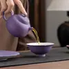 Cardamomo morado con pétalos pintados en dorado, una taza de té de cerámica para el anfitrión, una taza de té alta para disfrutar del té, una taza individual para uso doméstico