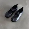 Zapatos Bajos de Suela Plana con Punta Dividida Estilo Pata de Cerdo Retro para Mujer 2026 Verano Nuevos Zapatos Mary Jane de Moda con Punta Redonda Zapatos Pequeños de Cuero