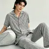 Nuevos Pijamas Frescos de Algodón para Hombre 2026, Manga Corta y Pantalón Largo de Verano, Ropa de Casa Casual Simple de Alta Gama (Oro)