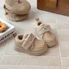 Botas de Nieve para Niños 2025 Invierno Nuevo Estilo Zapatos de Algodón Cálidos con Forro de Felpa para Niños Medianos y Grandes, Modernos y Versátiles Zapatos de Pan