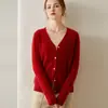 Moda otoño e invierno cuello en V cachemir liso color sólido hebilla de perla abrigo de mujer adelgazante hebilla de commuter cárdigan de punto