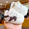 Zapatos para bebé con suelas blandas, antideslizantes, nuevos zapatos de primavera y otoño para niños pequeños para principiantes, zapatos para bebé de 0 a 1 año, transpirables y antideslizantes