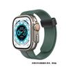 Adecuado para Apple Apple Watch Reloj de silicona con hebilla plegable magnética Correa de color sólido S10/Ultra