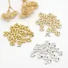 Contas espaçadoras antigas na cor dourada que preservam a cor, contas com cantos chanfrados, contas planas com padrão espiral, contas listradas de abóbora, contas espaçadoras de floco de neve, acessórios para contas