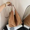 Bolsa Tote Retro de Lado Suave y Mate para Mujer 2025 Verano Nueva Gran Capacidad Simple Versátil para el Trabajo Hombro Cruzada