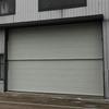 Puerta Elevadiza Industrial Almacén Garaje Aislamiento Puerta Enrollable Automática Puerta de Placa Abatible Vertical Elevación Curva Eléctrica Corrediza