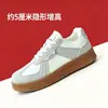 Zapatillas de entrenamiento alemanas con puntera de acero para hombre, nuevo estilo 2026, suela gruesa, zapatillas casuales, retro, versátiles, zapatos negros, modernos