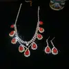 Aretes Colgantes Collar con Colgante de Gota de Agua con Pedrería Trabajo Pesado Exquisito Lujo Cadena para Clavícula Conjunto para Vestido de Banquete Venta al por Mayor Directa de Fábrica