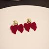 Aretes Rojos Estilo Retro Hong Kong para Mujer 2025 Nueva Moda Elegante Celebridad de Internet Alta Gama Lujo Ligero Aretes de Otoño e Invierno