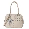 Bolso de axila Y2K con tachuelas de nicho coreano para mujer, bolso Boston de un solo hombro de gran capacidad estilo chica hot del milenio para principios de otoño, moderno
