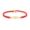 Pulsera de Hilo Rojo de Venta Caliente Transfronteriza con Letra Inglesa A-Z y Colgante Grabado Dorado en Forma de Corazón, Pulsera Ajustable, Versátil