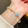 Pulsera de Flor Redonda de Circonita, Moderna y Elegante, Pulsera para el Trabajo con un Toque de Lujo Ligero y de Alta Gama, Diseño Único