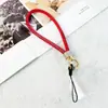 Lanyard para teléfono móvil popular transfronterizo, cadena de muñeca, lanyard de lujo con diamantes de imitación, cuerda de mano corta de alta gama nueva con incrustaciones de diamantes, cuerda antipérdida
