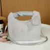 Bolso bandolera de peluche en stock, bolso de mano elegante para mujer para otoño e invierno, bolso tote de peluche versátil, bolso de mano plisado lindo y único