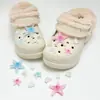 Sapatos de veludo cotelê com palmilhas acolchoadas, acessórios de corrente de contas com pena azul e borboleta, embelezamentos DIY de alta qualidade, leves e luxuosos, perfeitos para adicionar um toque de charme feminino aos seus sapatos