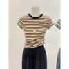 Camiseta Listrada de Manga Curta Estilo Retrô Americano para Mulheres, Nova Blusa Top Curta Slim Fit para o Verão de 2026