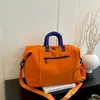 Bolsa de equipaje color block blanco leche y morado taro esquema de color suave limpia curativa viaje desplazamiento bolso de hombro único bolso refrescante para fitness