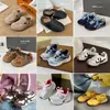 Venta de liquidación: Colección de Primavera de Zapatos Casuales para Niños, Zapatos para Correr, Zapatos Deportivos