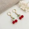 Brincos de Cereja Vermelha para Mulheres, Design Popular, Modernos, Luxo Leve, Estilosos, Brincos de Alta Qualidade para Atacado