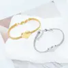 [Aço titânio corpo inteiro] 100 pulseiras Europa e Estados Unidos 18k não desbota feminino simples Joker ins joia de mão da moda personalizada