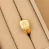 26 Años de Experiencia en Ventas Transfronterizas, Suministro Directo de Fábrica, Joyería Artesanal, Resplandor Brillante del Sol, Anillo de Acero de Titanio con Moissanita para Mujer al por Mayor