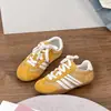 Zapatillas de Entrenamiento Alemanas para Niños Verano Malla Estilo Coreano para Niñas Zapatillas Deportivas Zapatos para Niños Suela Suave Transpirables Malla Simple Zapatos Forrest Gump Versátiles