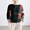 Blusa Feminina Outono 2026 com Design Único, Gola Redonda, Manga Morcego, Camisa de Tricô Pulôver Estampada, Camiseta de Manga Longa Issey Miyake