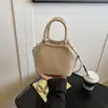 2026 Bolso de Cesta de Mano Nuevo con Patrón de Lichi, Bolso Cubo de Moda Trendy de Verano, Bolso Cruzado Simple de un Solo Hombro para Mujer